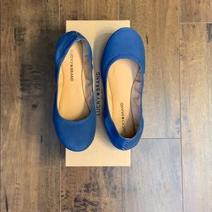 Lucky Brand Dark Chambray flats